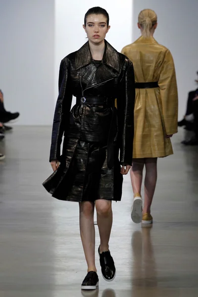 Look 8